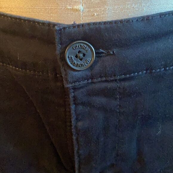 Gloria Vanderbilt cropped pants. Women’s 8. - Picture 3 of 5
